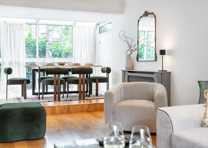 Rare 4Beds Townhouse In Kensington With Patio
